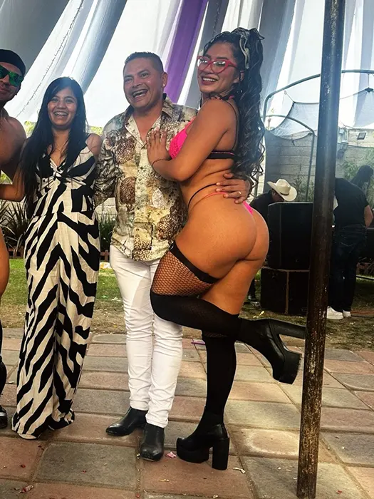 Striper Mia 5
