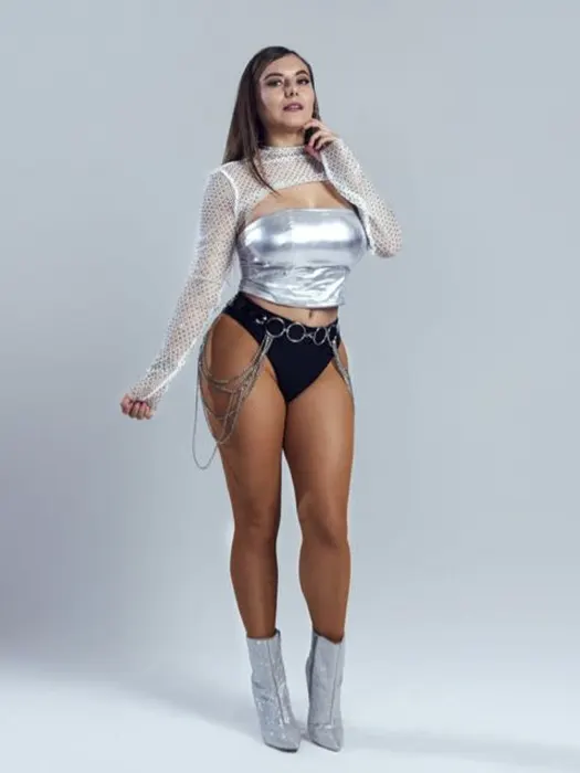 Striper Scarlett 3
